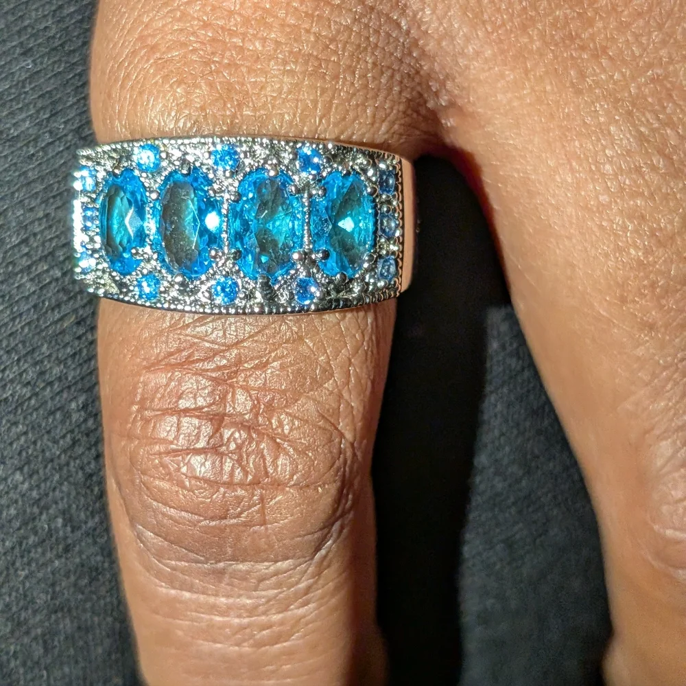 Elegant Blue Gemstone Silvery Chunky Ring Sz 8